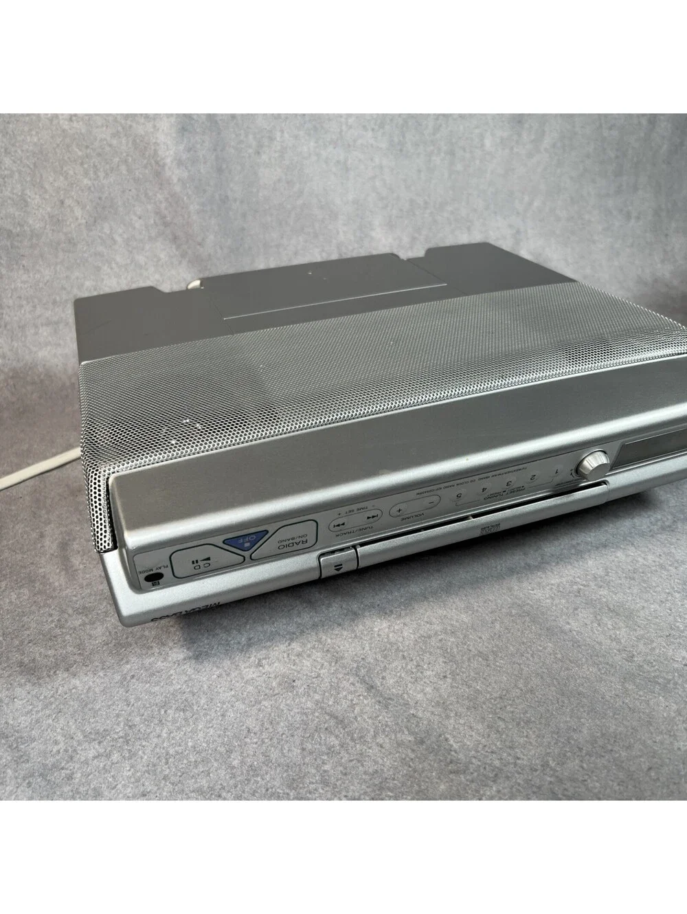Sony ICF-CD543RM AM/FM Clock Radio CD Player Mega Bass Silver WORKS